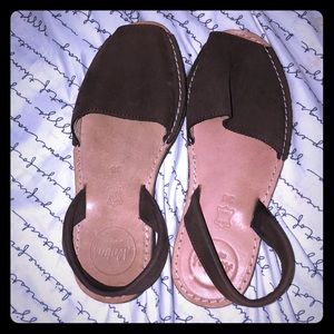 Aloha leather slip ins sz 36 leather brown